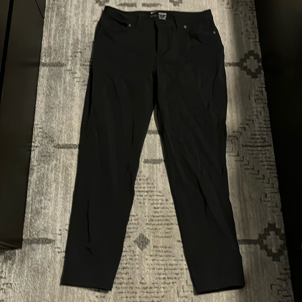Nike women’s golf pants